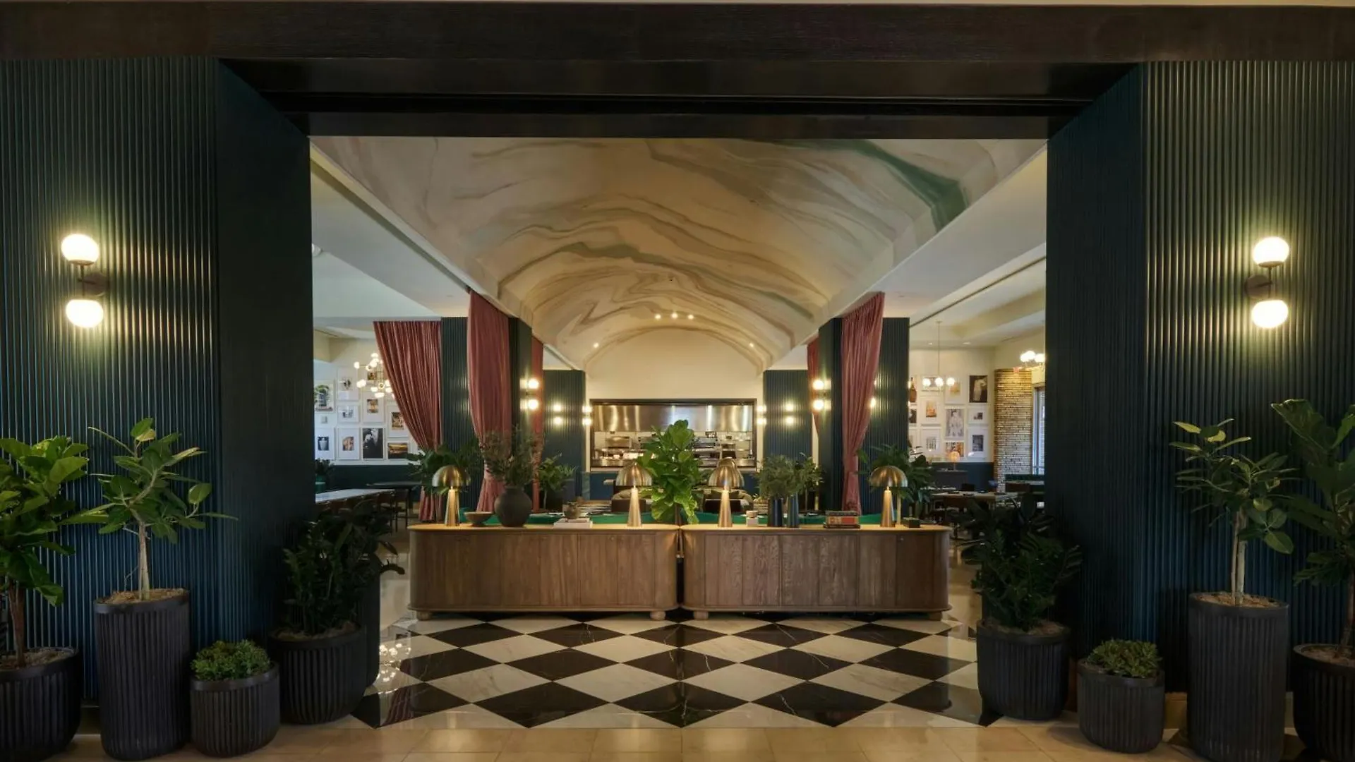 Renaissance Las Vegas Hotel