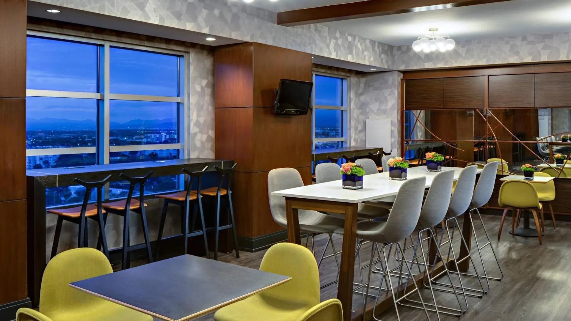 ****  Renaissance Las Vegas Hotel USA