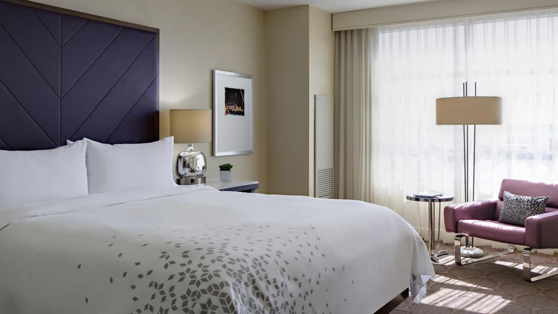 Renaissance Las Vegas Hotel 4*,  USA